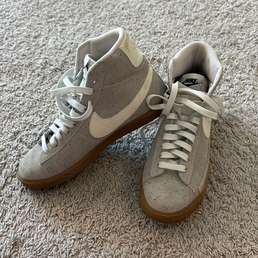 Nike Blazer High top Women’s sneakers.